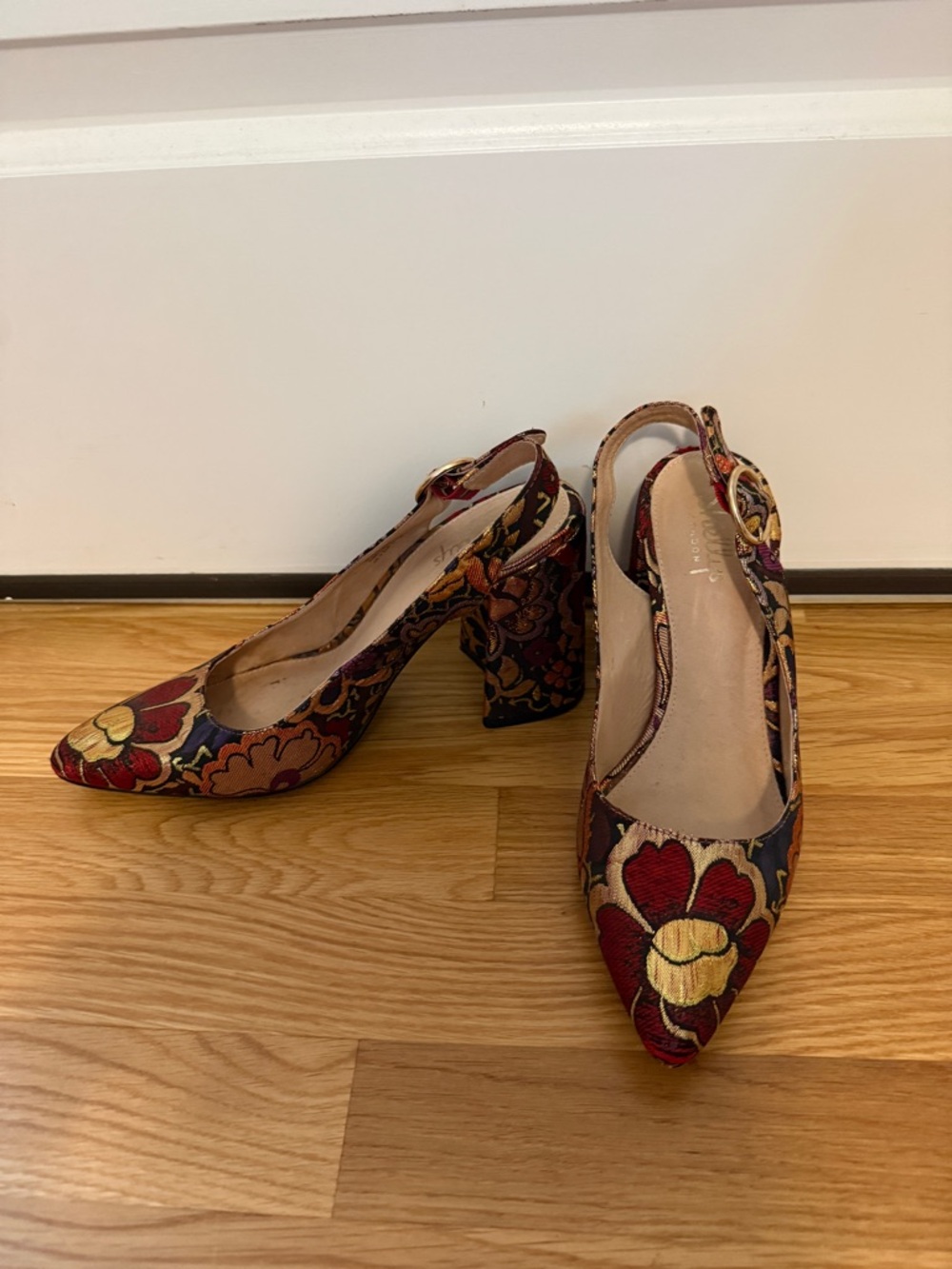 Shelly’s London Floral Slingback - Picture 2 of 3